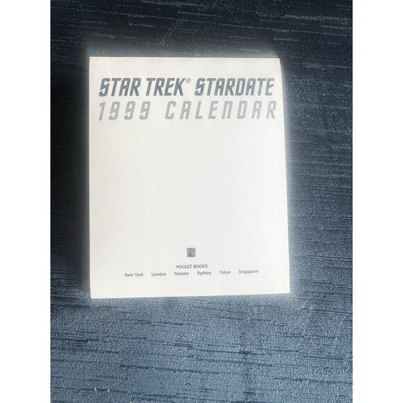 Star Trek Stardate 1999 Desk Calendar by Pocket Books, vintage never used - Picture 2 of 10
